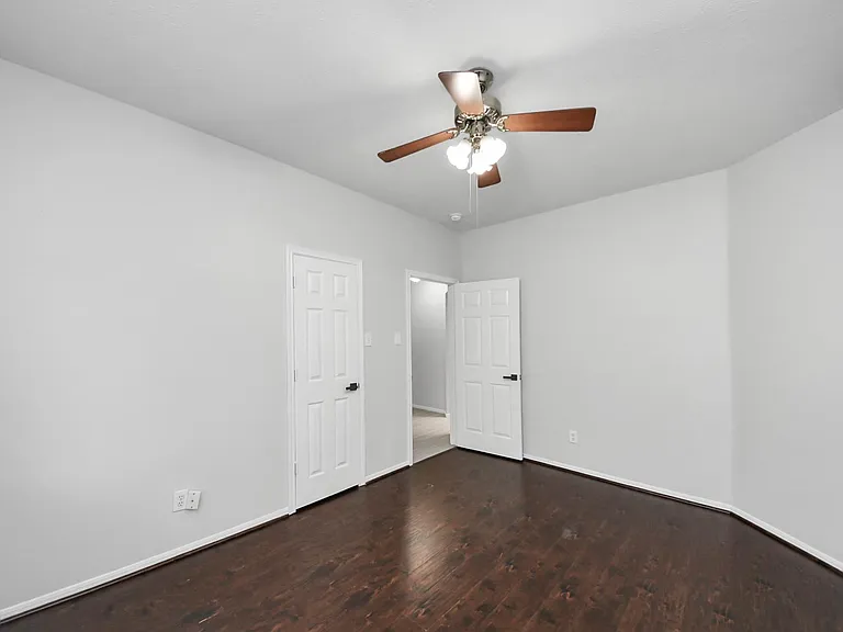 8322 Adler Lake Dr — Photo 27