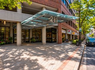 211 E Ohio St APT 2313, Chicago, IL 60611