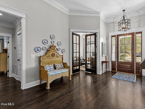 5th image of 1634 Verrazzano Drive