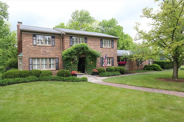 1st image of 821 Kingfisher Ln