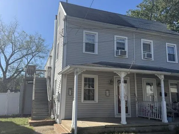 408 Buttonwood St #A, Delanco, NJ 08075