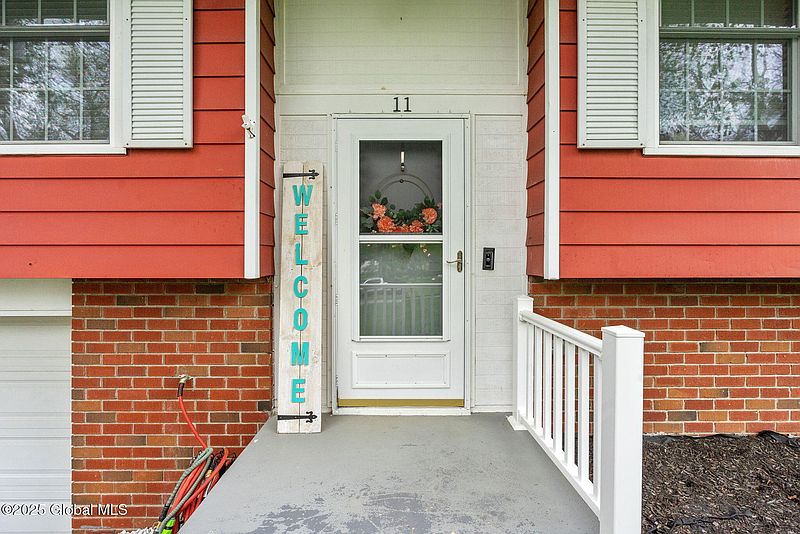 4th image of 11 Apricot Court