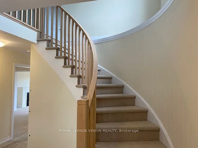 45 Carew Blvd — Photo 15