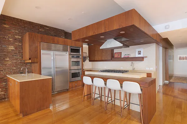 Rented by Compass | media 4