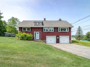 14 Ridgewood Dr, Saint Johnsbury, VT 05819