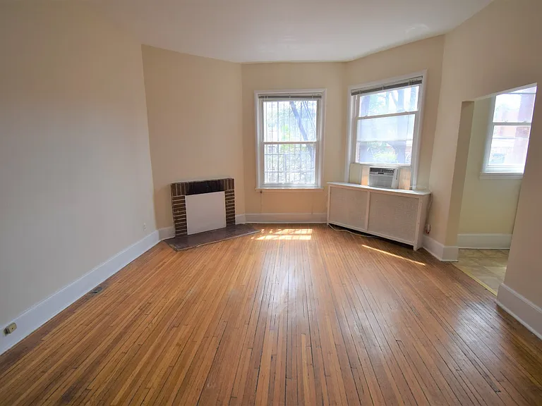 2112 O St NW — Photo 7