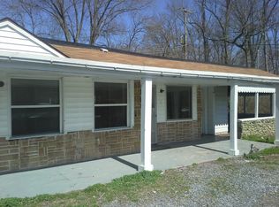 206 Capitol Hill Rd APT 1, Dillsburg, PA 17019