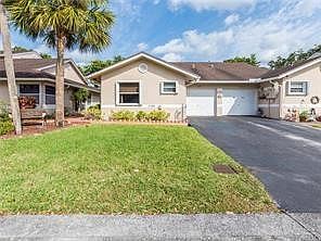 2nd image of 1129 W Lakes Drive