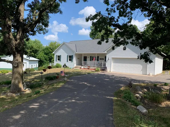 13076 160th St, Milaca, MN 56353