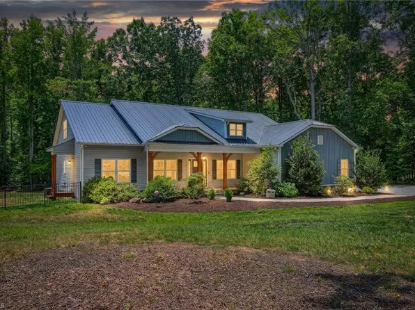 6082 High Rock Rd, Efland, NC 27243