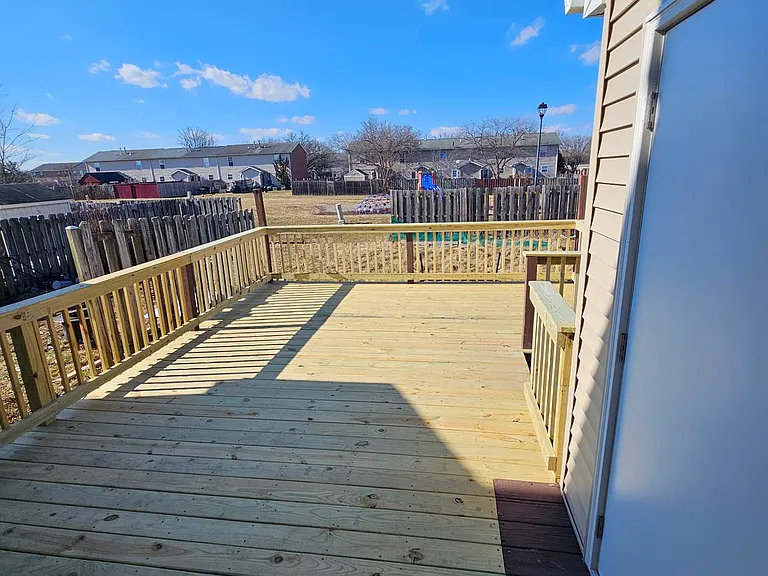 111 Barrington Ln — Photo 19