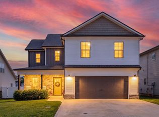 689 Elm St, Clarksville, TN 37040