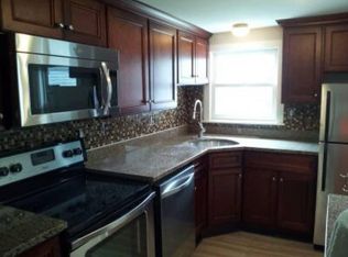 131 Main St, Upton, MA 01568