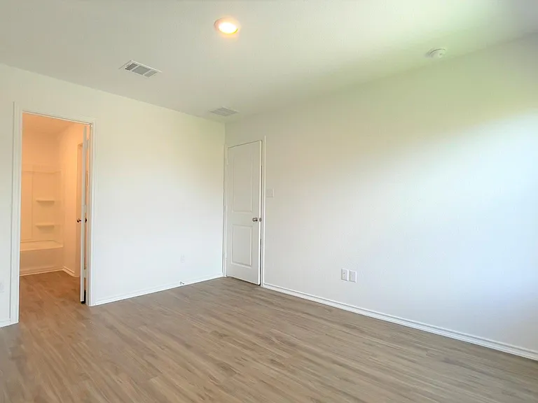 1134 Smallmouth Rd — Photo 5