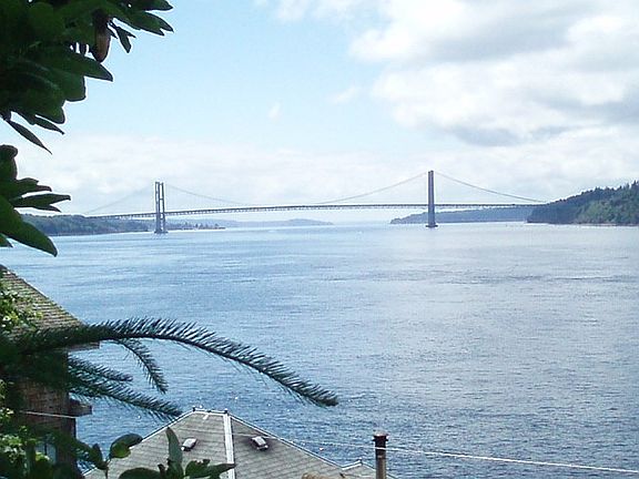 3rd image of 10 N Salmon Bch