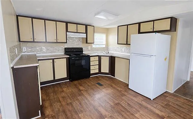 3 bed, 2.0 bath, 980 sqft, $1,200 — Photo 4