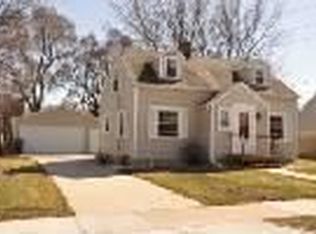 329 Johnson Ave, Little Chute, WI 54140