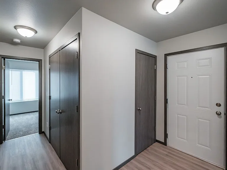 Cherry Glen Apartments — Photo 33