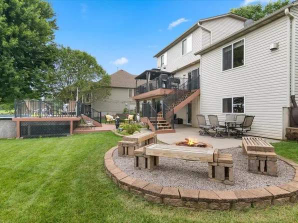 9826 77th St S, Cottage Grove, MN 55016