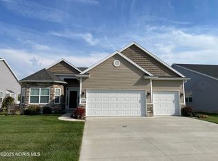 7822 Honey Crisp Ct, Holland, OH 43528