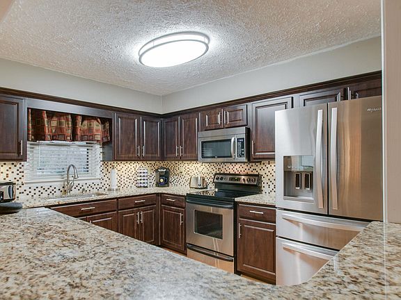 3rd image of 354 Westfield Dr