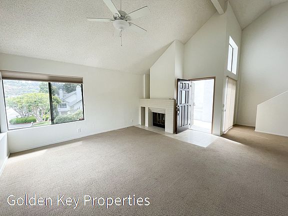 3rd image of 544 Via De La Valle Unit J
