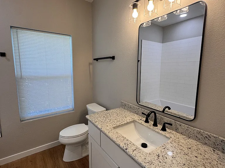 961 N Clinton St #102 — Photo 19