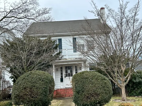 34 Hundley Court, Stamford, CT 06902