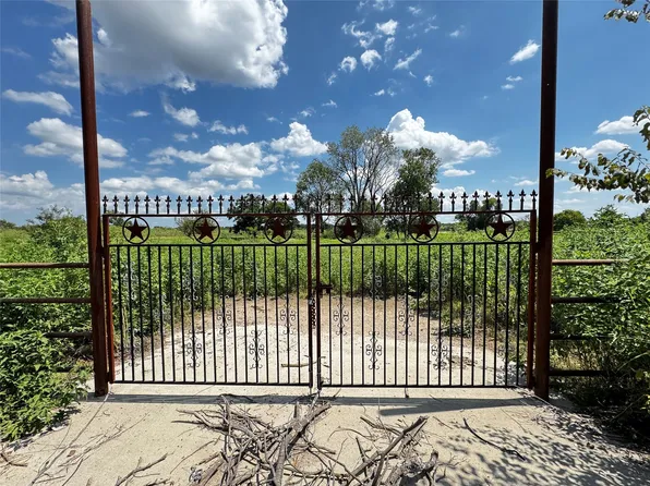 1211 W Simonds Rd, Seagoville, TX 75159