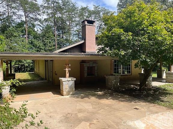 2nd image of 94 Robertson Dr