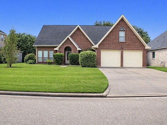 3rd image of 2186 Riverside Dr