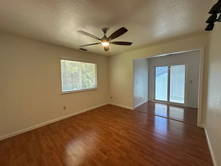 33 Orange St — Photo 15