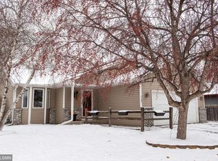 9284 Jarrod Ave S, Cottage Grove, MN 55016