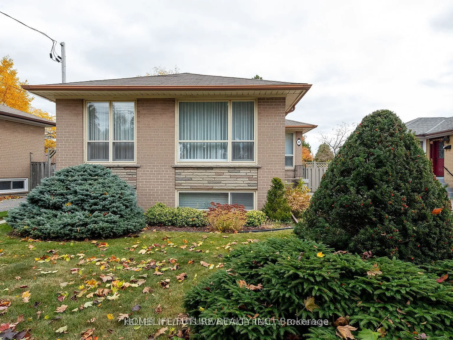 4 bed, $2,900 — Photo 1