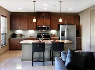 204 S 64th St, West Des Moines, IA 50266