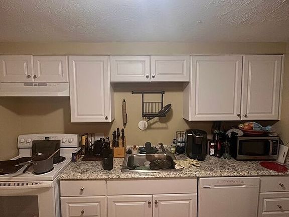 4th image of 408 E 13th Ave APT A