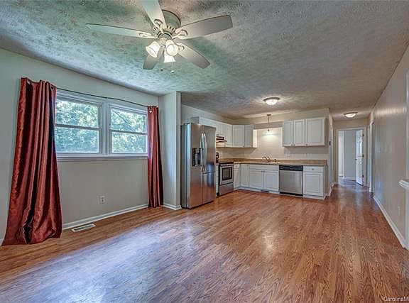 5th image of 1624 Rhonda Dr