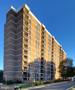 2311 Pimmit Dr APT 601, Falls Church, VA, 22043