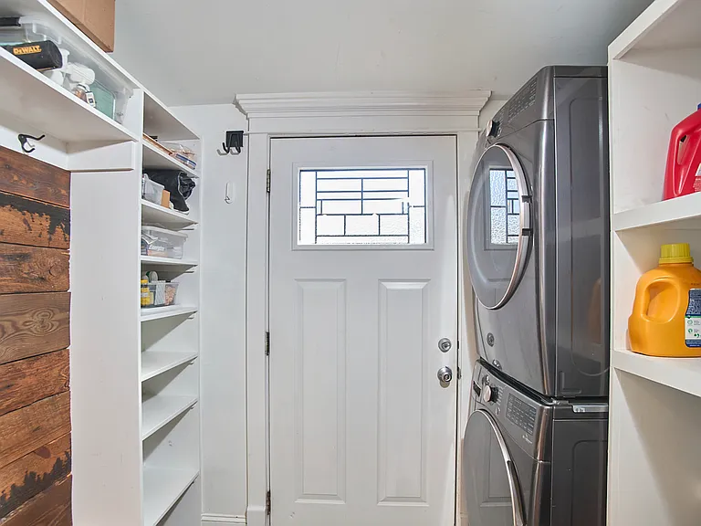 Mud room and laundry with space to store
