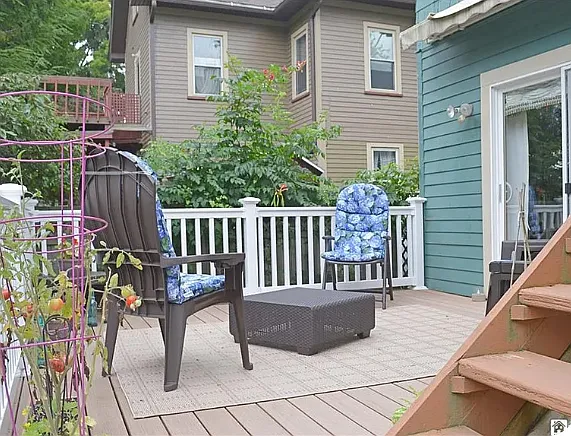 2 bed, 1000 sqft, $1,400 — Photo 3