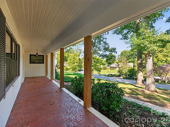 5th image of 356 7th Ave NE