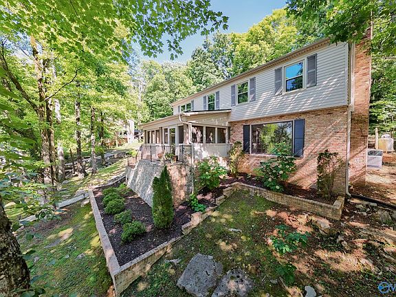 2nd image of 2223 Briarcliff Rd SE
