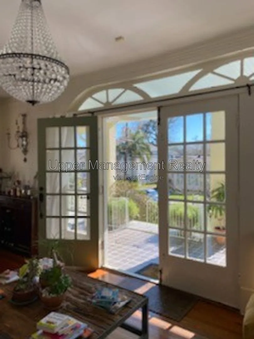 6 bed, 4.0 bath, 3037 sqft, $7,500 — Photo 1