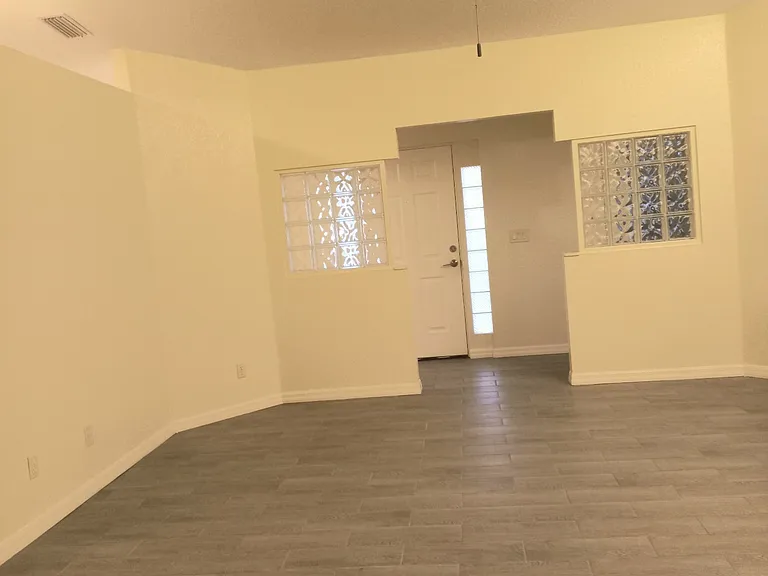 307 Dante Dr — Photo 18