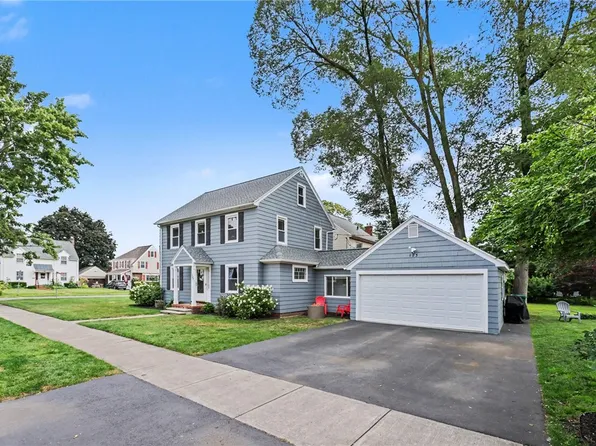 123 Hoover Rd, Rochester, NY 14617