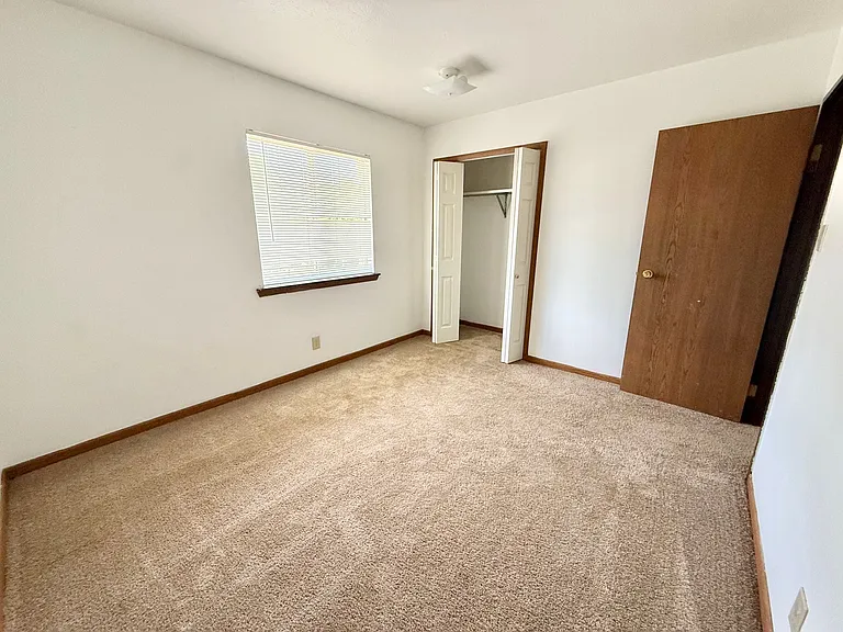 200 Sunset St — Photo 13