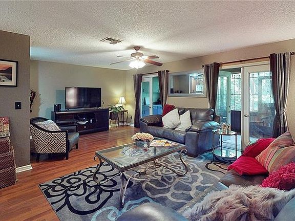 4th image of 4103 Brentwood Park Cir