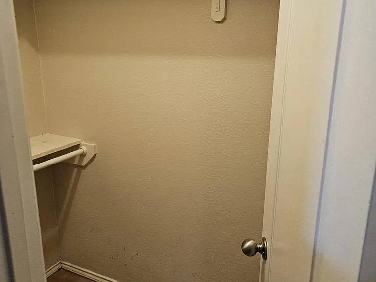 Ida Dr — Photo 7