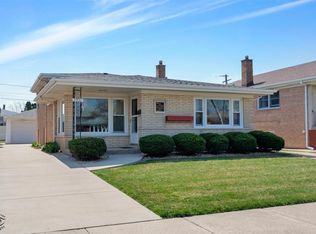 2921 W 100th Pl, Evergreen Park, IL