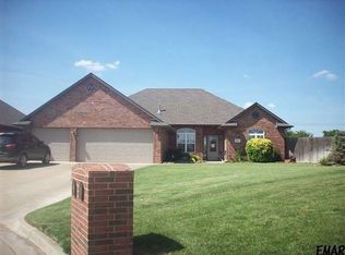 809 Caribou Cir, Enid, OK 73703